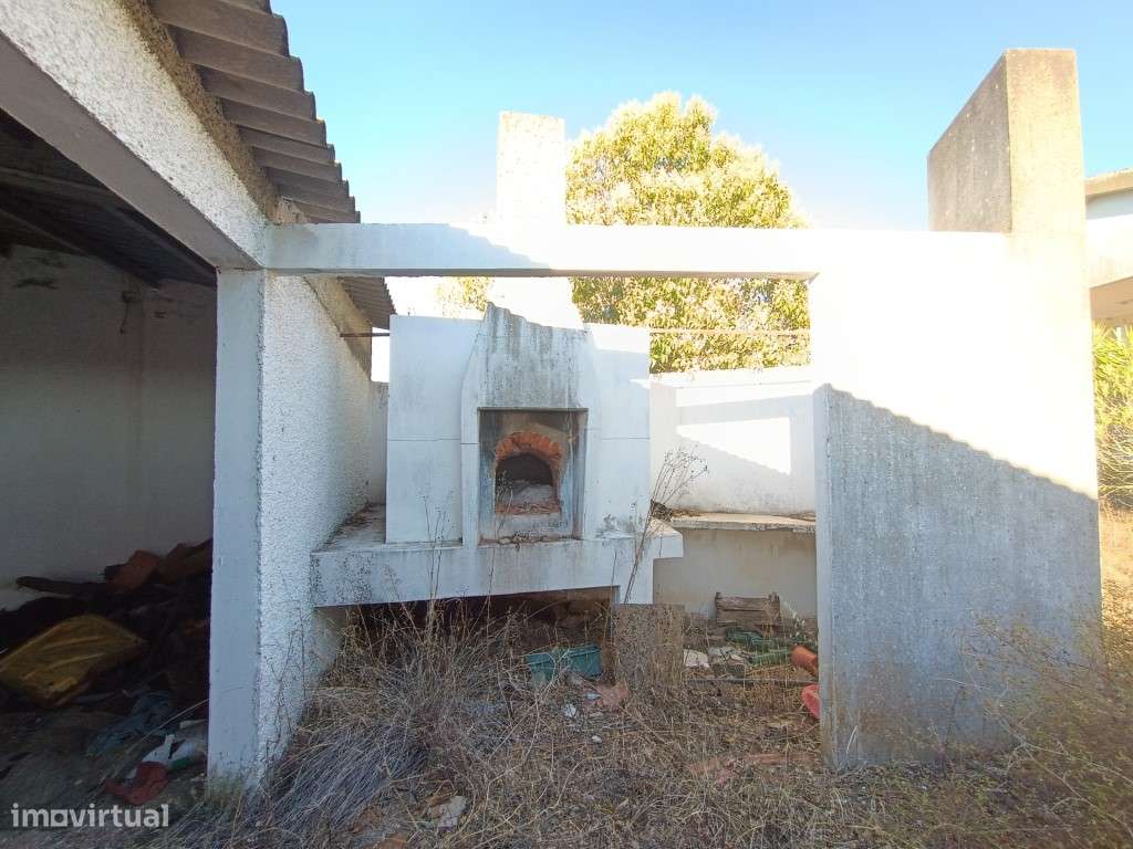 PRÉDIO PARA SERVIÇOS-8