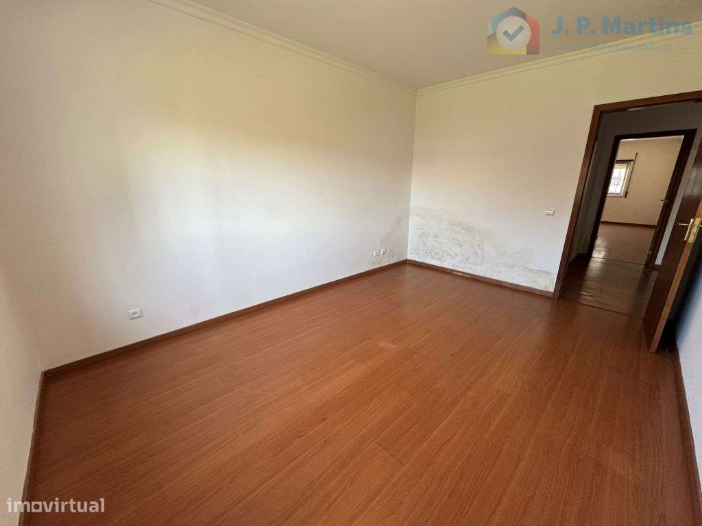 Apartamento T4 c/ varanda, Alto do Seixalinho, Barreiro-16