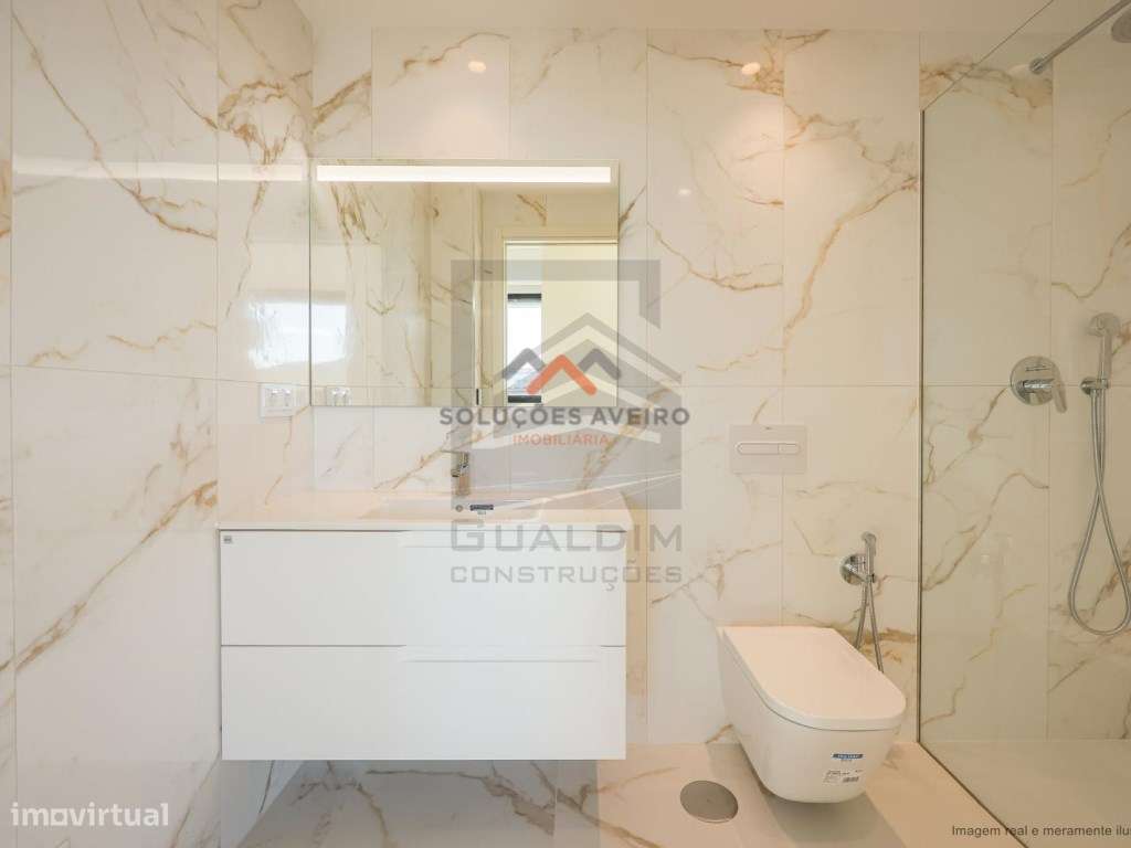 Apartamento T2+ Terraço Implex em Aveiro!-13