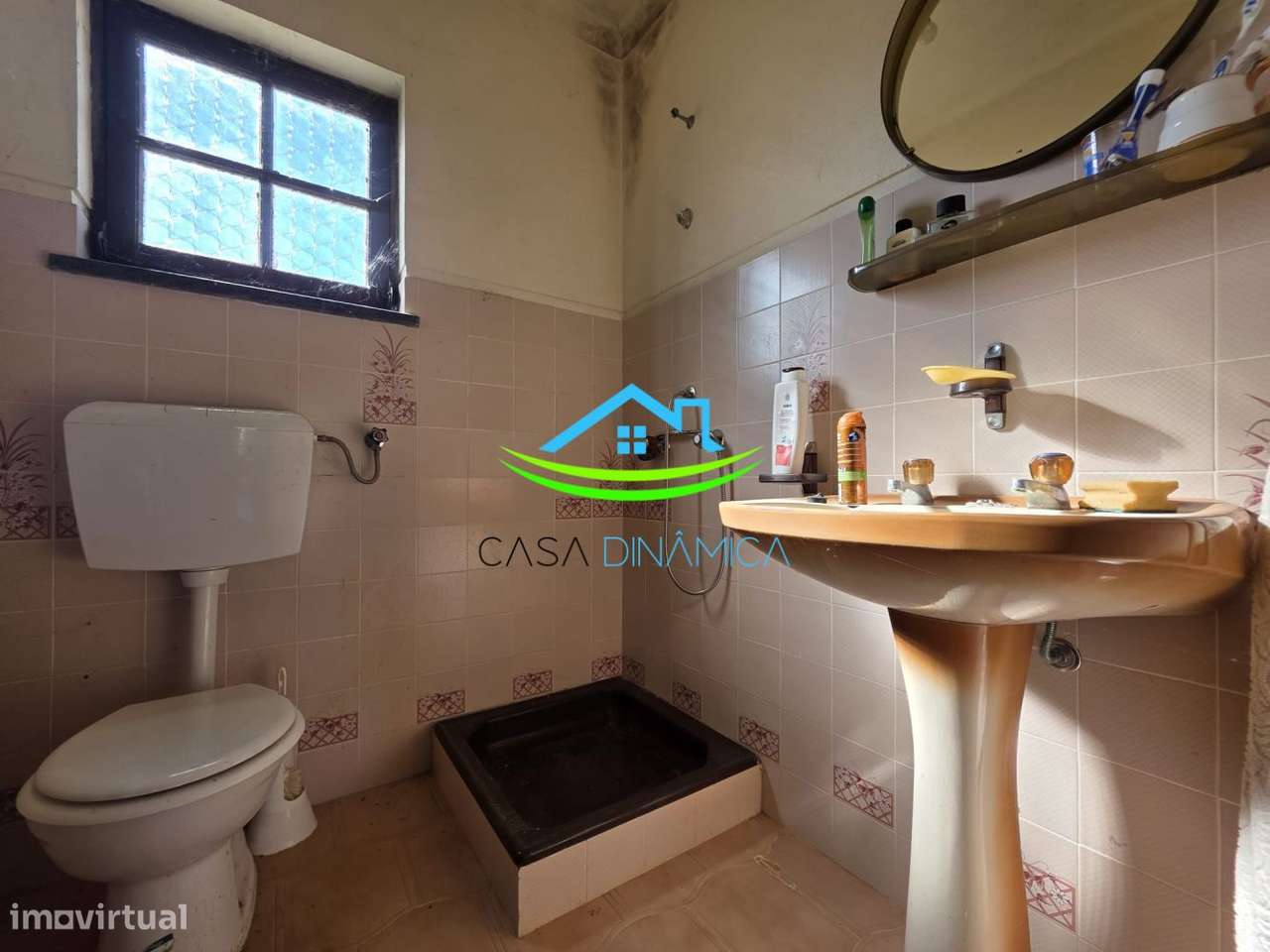 Moradia T3 em Azenha com terreno de 2000m2-13