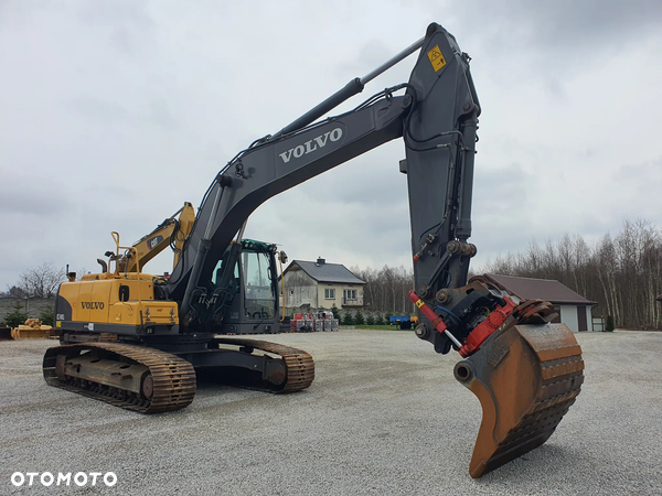 Volvo EC 240 CL - 4