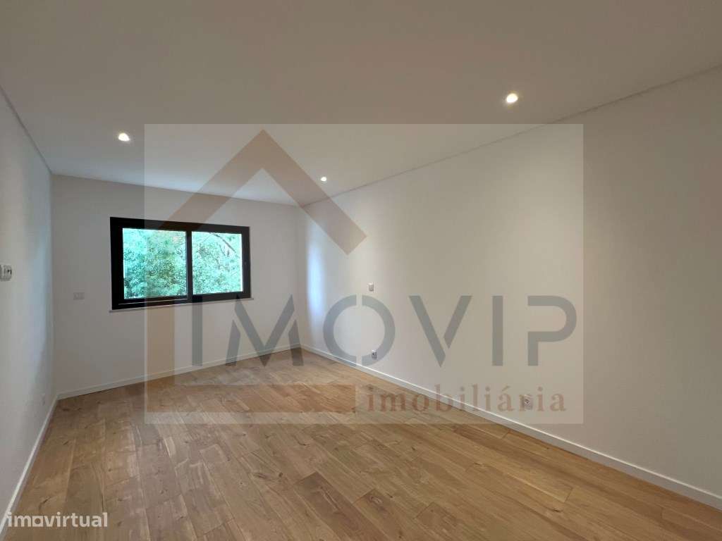 Apartamento T3 Luxuoso-10