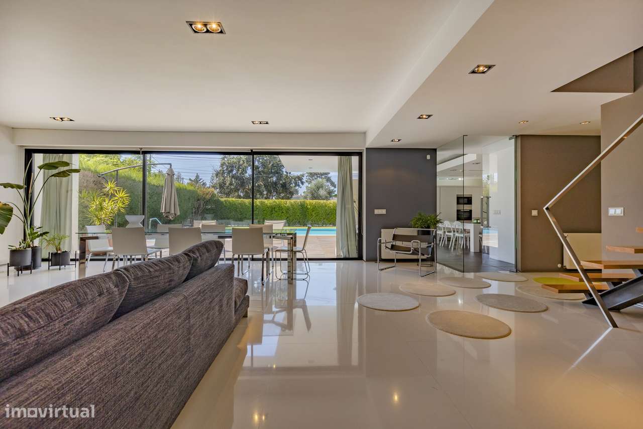 Moradia isolada T6 lote de 1002m2 piscina Sesimbra-25