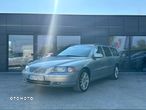 Volvo V70 2.4D Momentum - 10