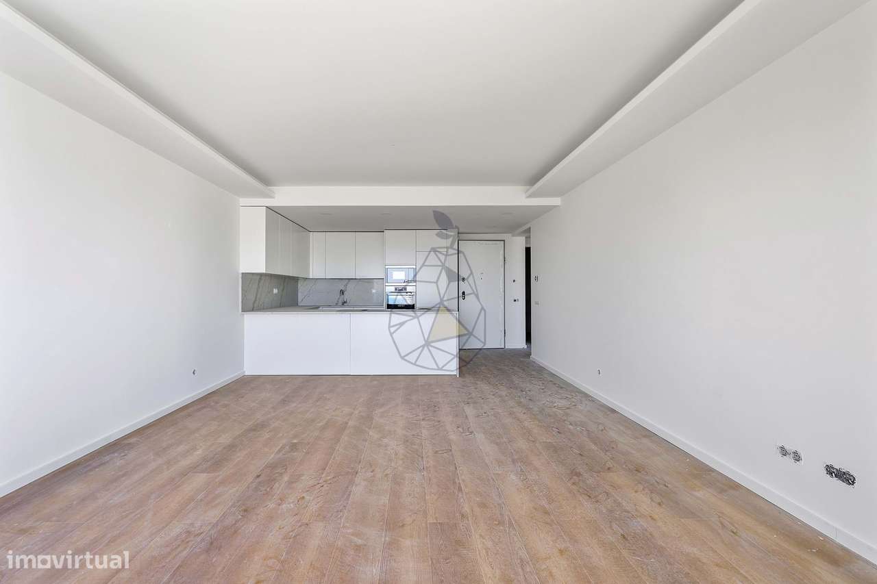 Apartamento T2 novo em condomínio fechado com piscina e garagem em Alv - Grande imagem: 4/36