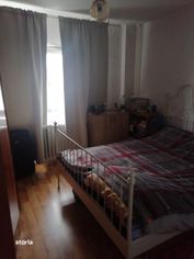 Vând apartament 3 camere zona Lacul Tei