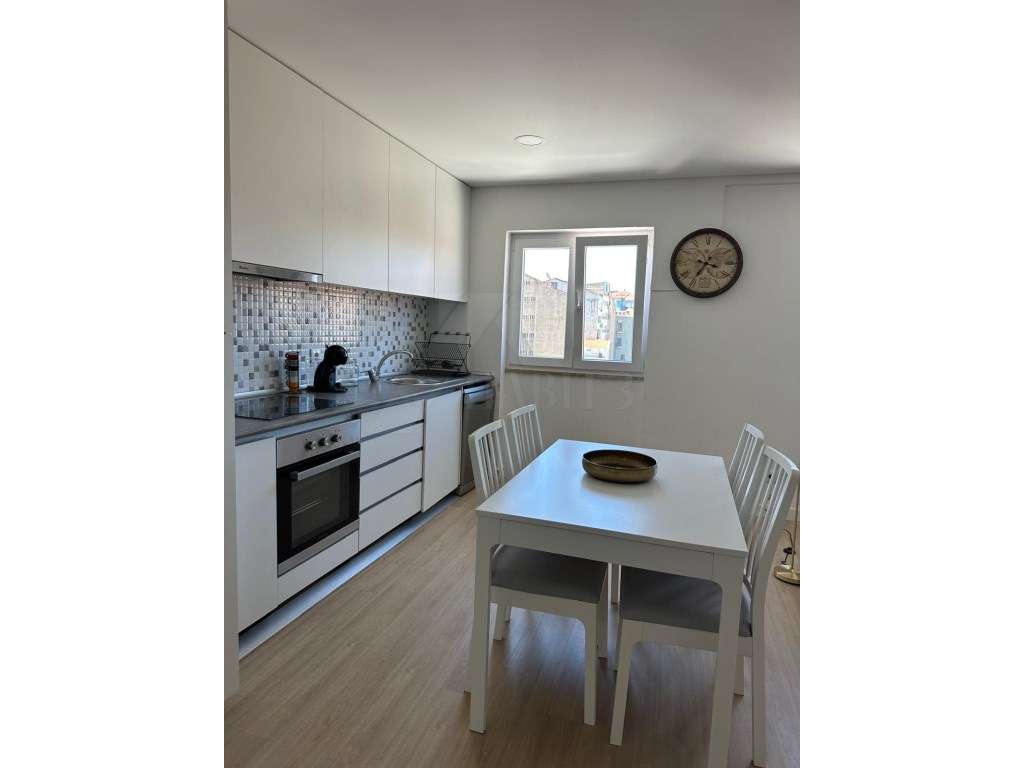 Apartamento T1+1 - 6º andar - Centro de Braga - Grande imagem: 5/9