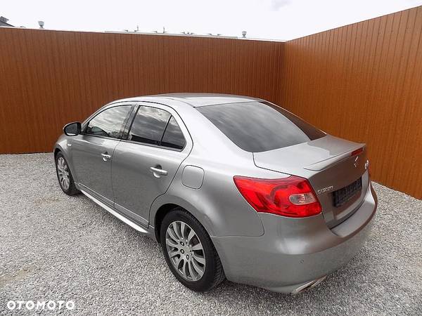 Suzuki Kizashi 2.4 Sport - 3