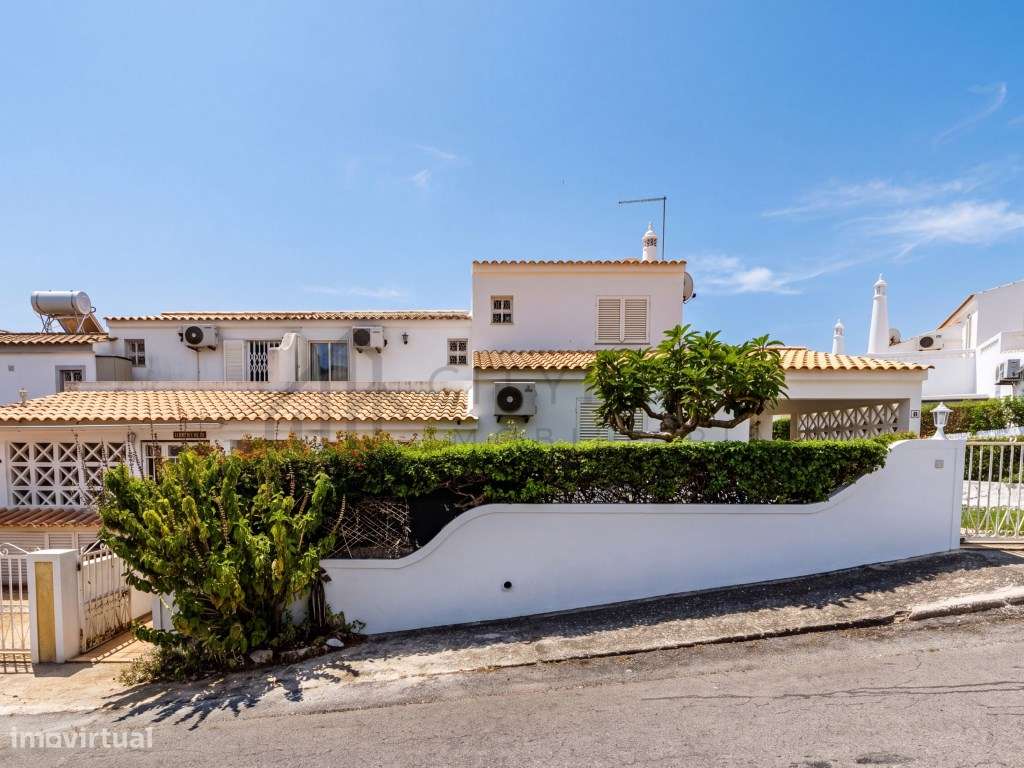 Moradia Duplex tipo T2 com Jardim e Piscina em Condomínio Privado-24