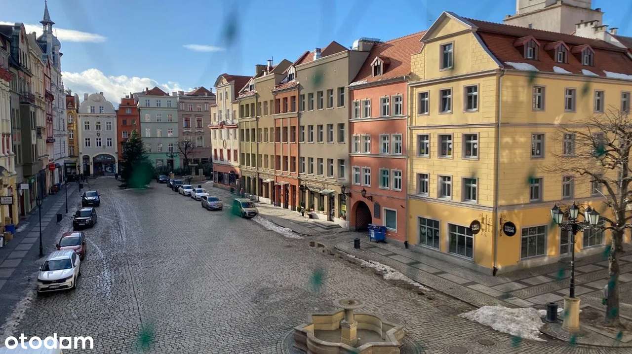 unikalne mieszkanie z widokiem na Zabytkowy Rynek w Świdnicy - Pełny obrazek: 4/6
