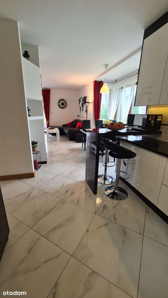 Urokliwy dom w otulinie zieleni - Pełny obrazek: 5/12