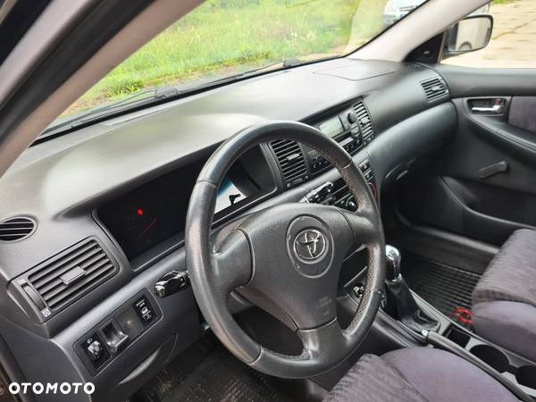 Toyota Corolla 1.4 VVT-i Base - 10