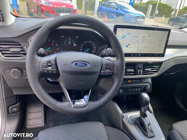 Ford Focus 1.0 EcoBoost MHEV Titanium - 11