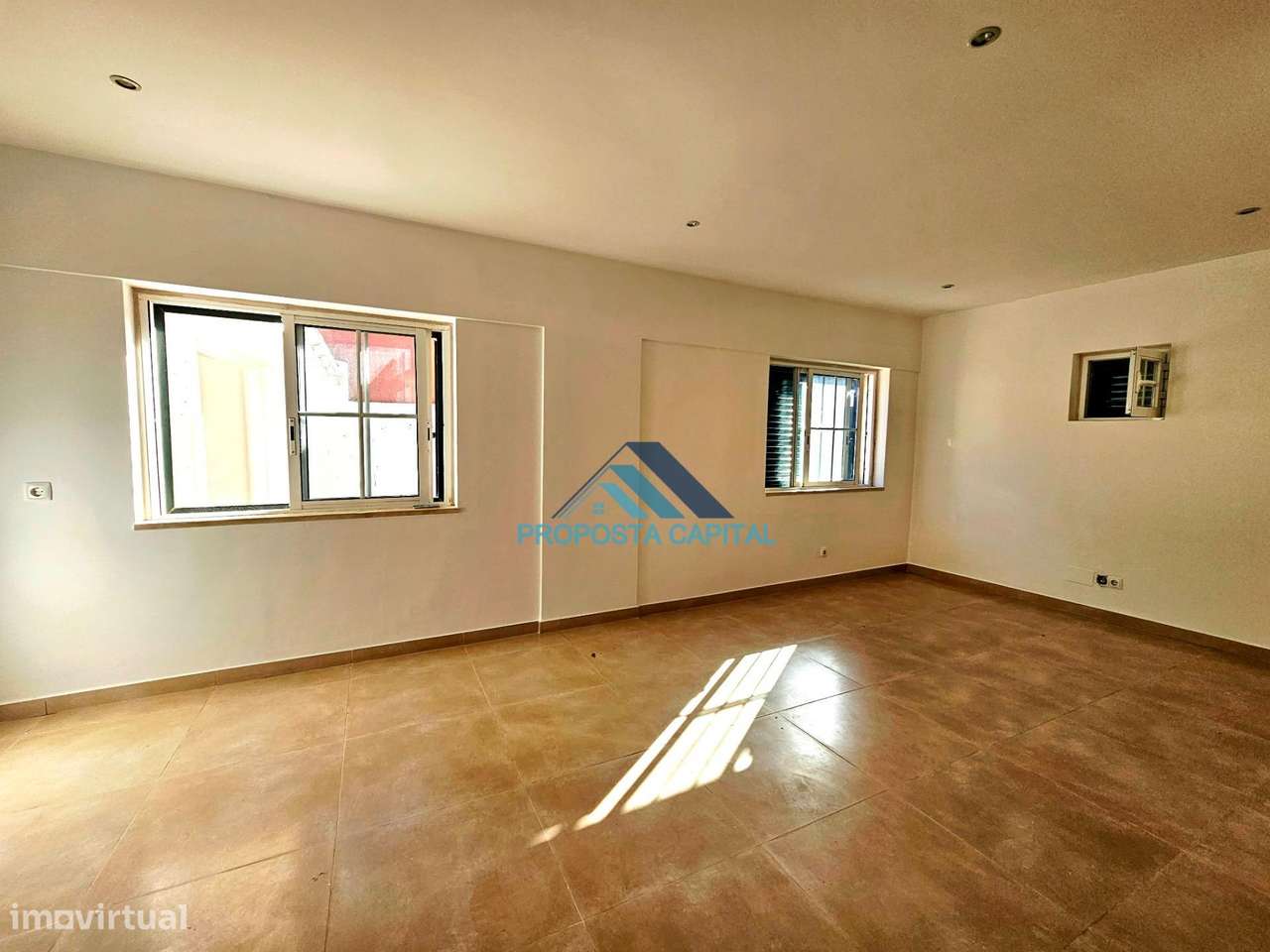 Moradia T4 com excelentes áreas exteriores - Oportunidade Única...-14
