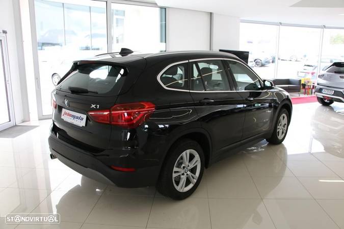 BMW X1 18 d sDrive Advantage - 22