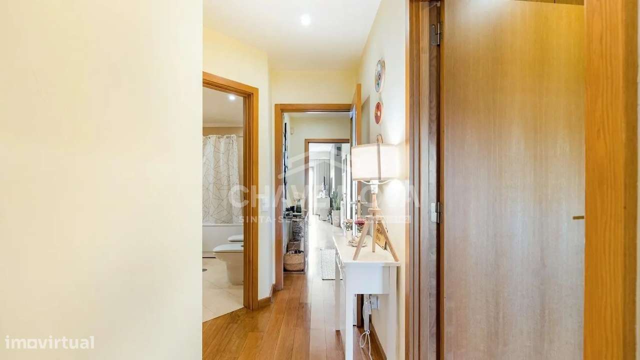 Apartamento T2 c/ Lugar de Garagem em Canidelo-17