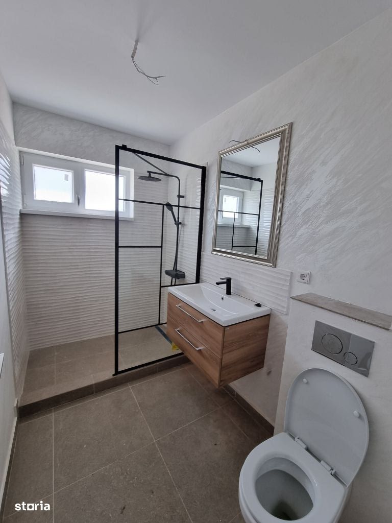 Apartament 3 camere 2 bai și curte Bragadiru str. Diamantului