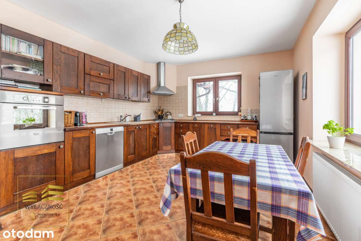 Dom wolnostojący  6 pokoi z dużą działką-6