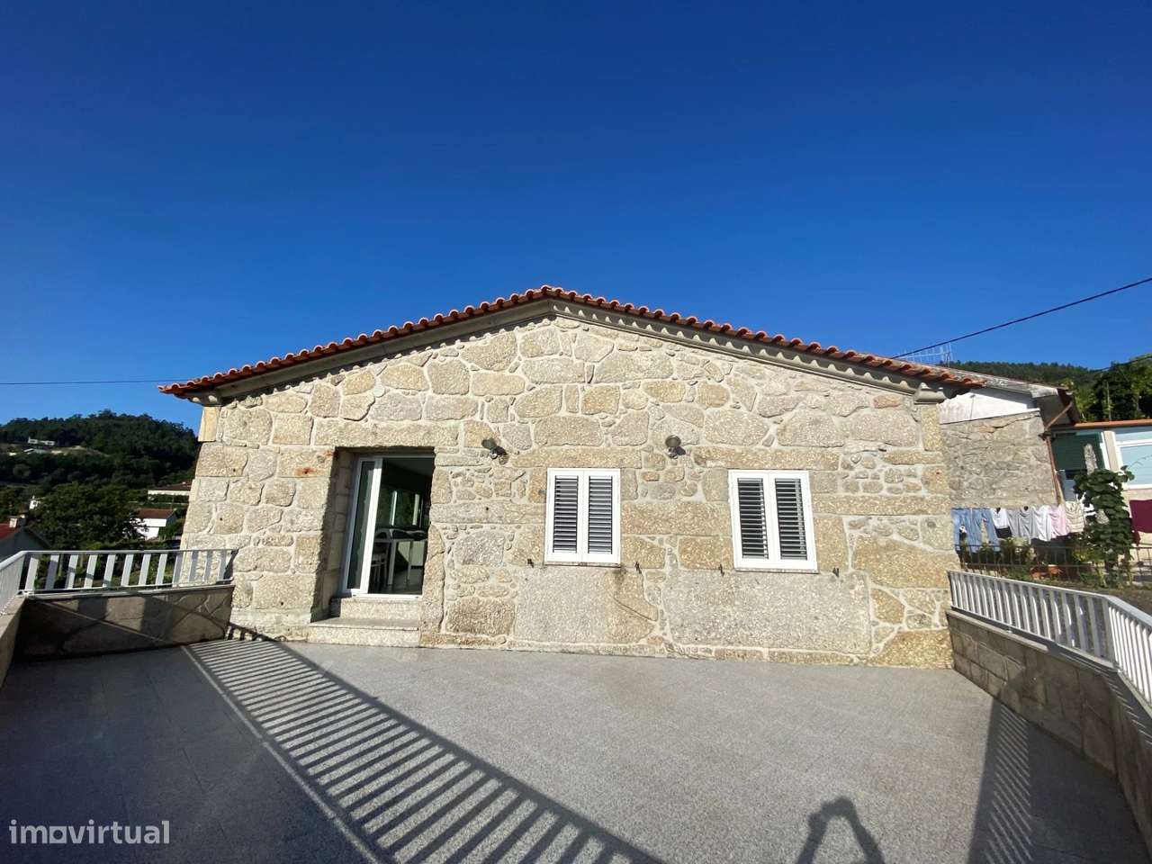 Moradia em Pedra com Vista Panorâmica para a Serra – Ponte da Barca-8