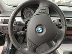 BMW Seria 3 320d DPF Touring - 10