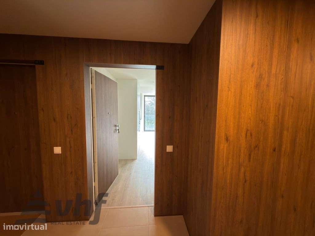 Estúdio Novo com Acabamentos Premium e Lugar de Garagem-10