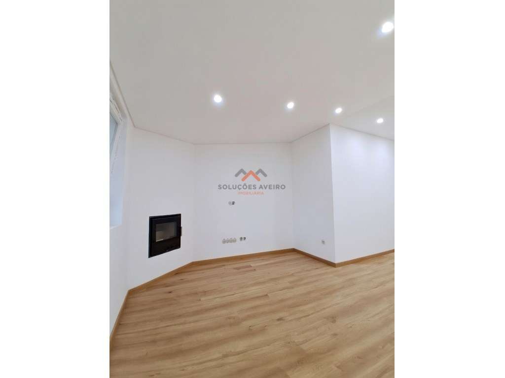Moradia T2 em Águeda | RENOVADA - Grande imagem: 4/23