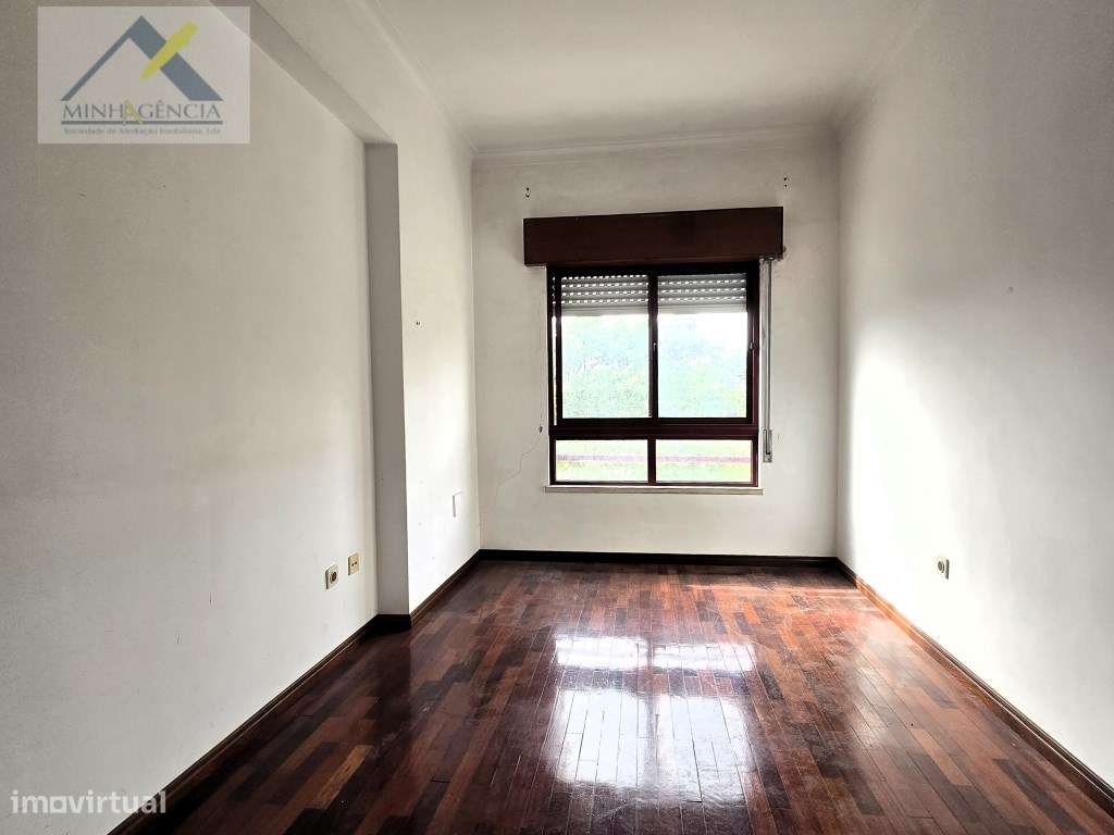 Apartamento T2 na Av. Bento Gonçalves em Setúbal-18