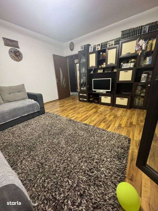 Apartament de vanzare /Bragadiru strada Libertatii - Imagine principală: 2/9