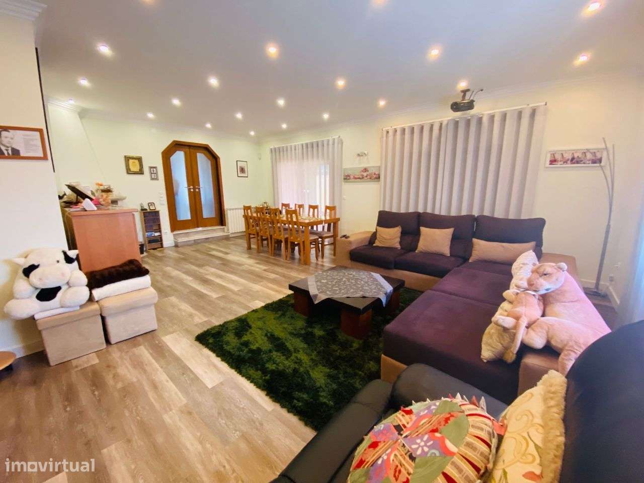 Moradia T4 com grande garagem e jardim - perto da praia-6