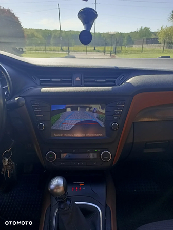 Toyota Avensis - 9