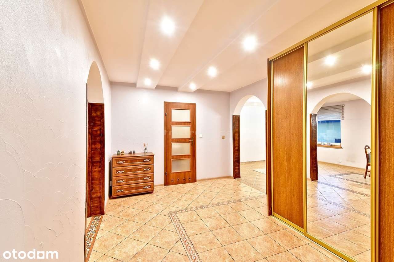 * Dom z 3 mieszkaniami  blisko jeziora *-3