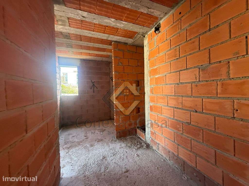 Apartamento T2 próximo à Rotunda Santo Ovídeo Vila Nova de Gaia-9