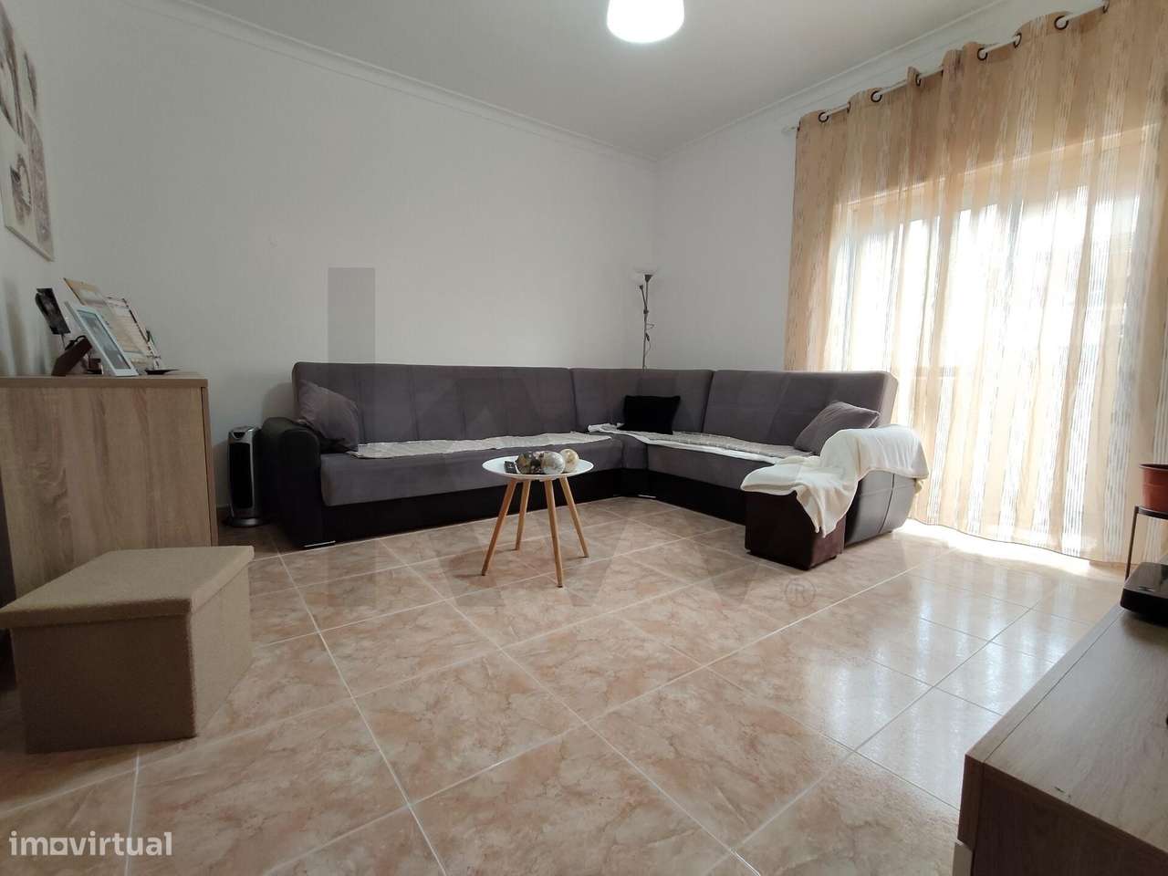 Apartamento T3 com varanda e arrecadação, na Moita, Setúbal-9