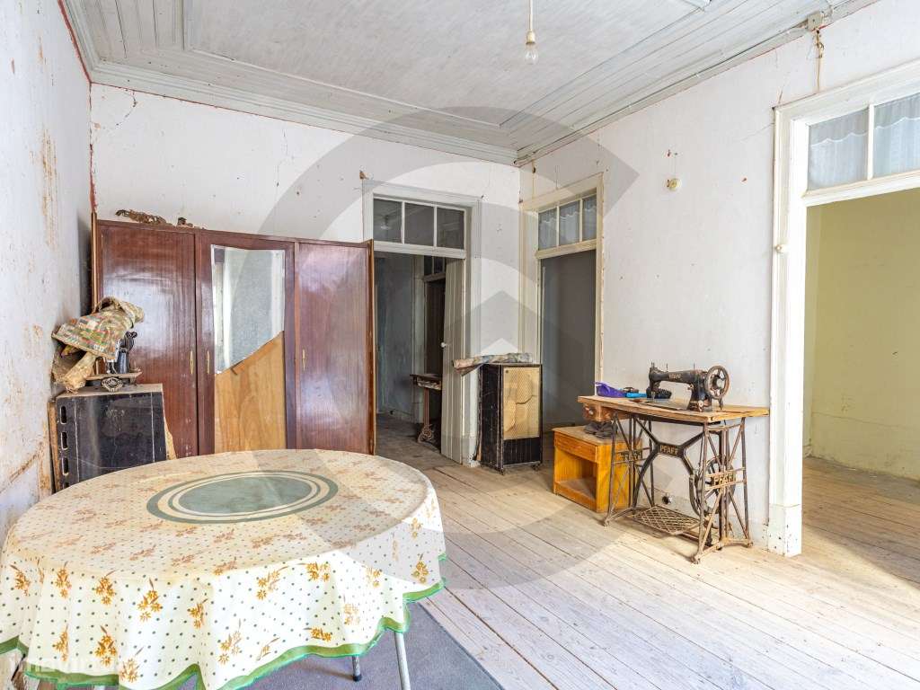 Moradia T5 com terraço-10