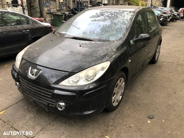 Dezmembrez Peugeot 307 1.6 HDI Facelift negru - 1