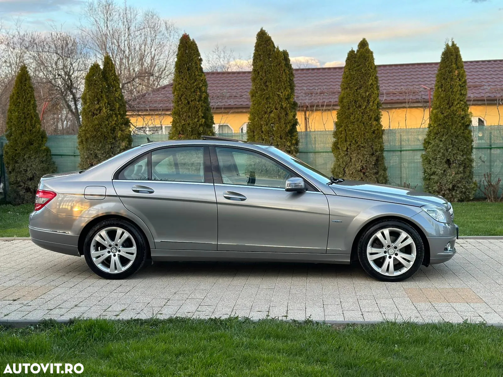 Mercedes-Benz C 200 CDI DPF (BlueEFFICIENCY) Avantgarde - 12