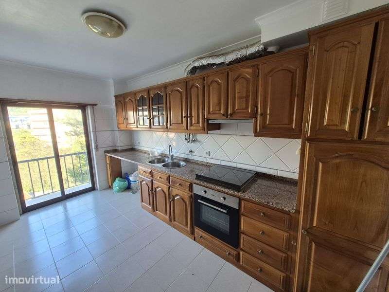 Apartamento T2 em Odivelas com garagem - Grande imagem: 4/12