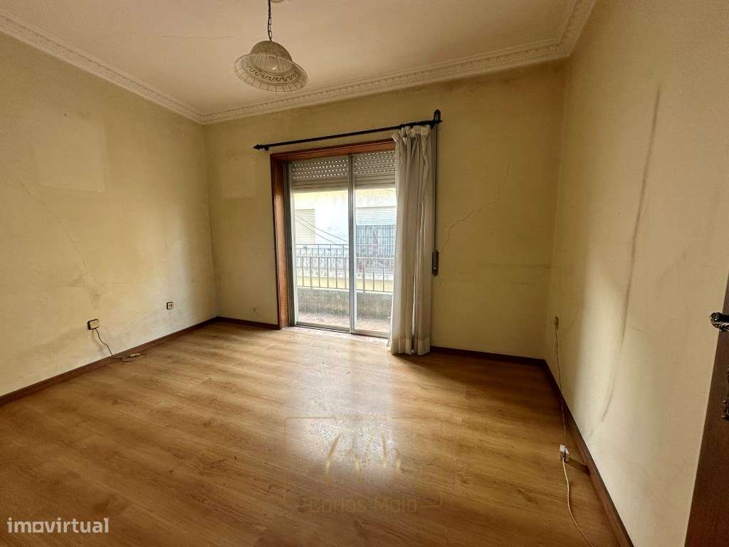 Moradia T4 c/Garagem junto ao rio-10