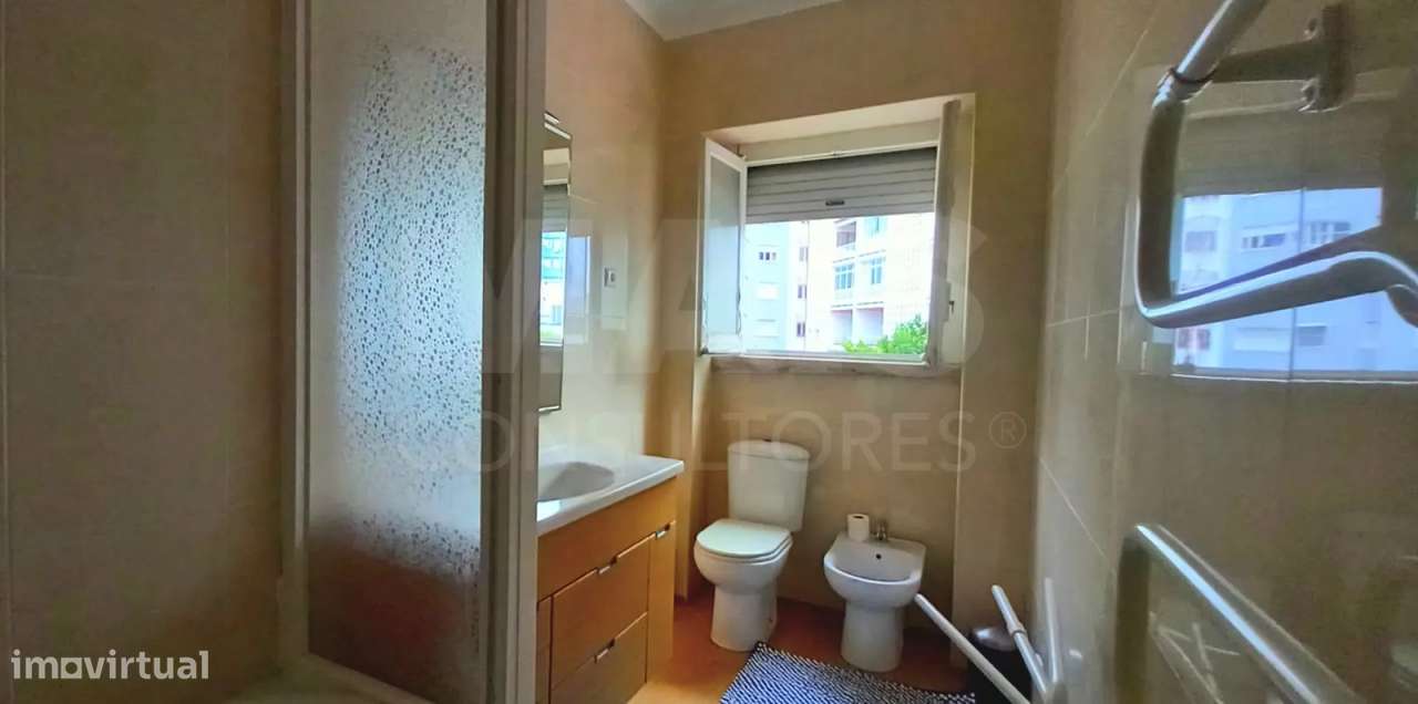 T2 em Alvalade (Avenida de Roma) - Grande imagem: 5/19