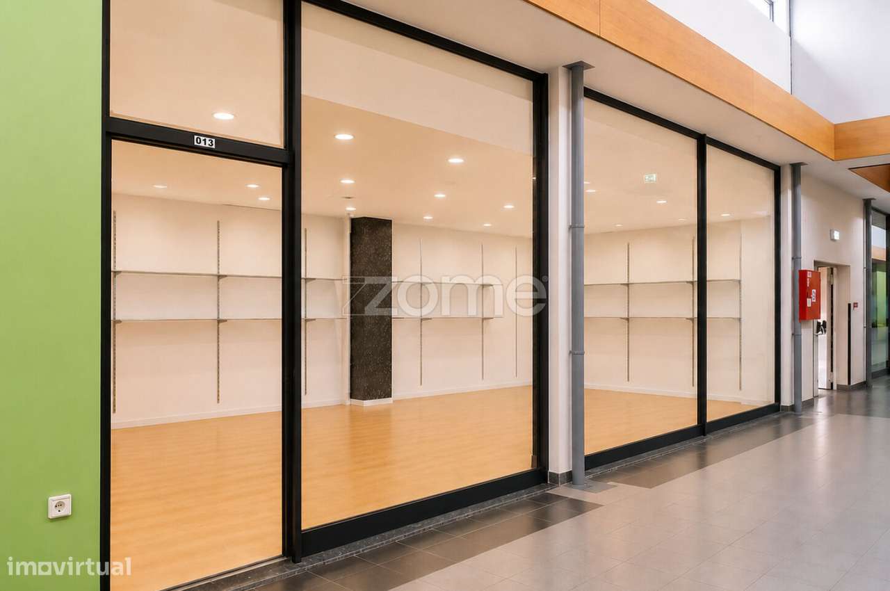 Loja com 91 m² no Centro Grossista de Albergaria-6