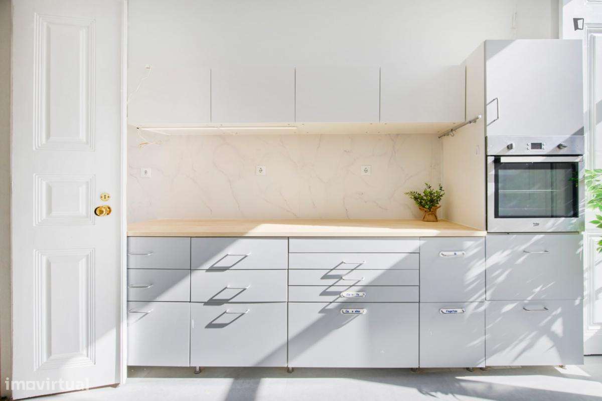 Quarto - localizado em Santos Lisbon - Grande imagem: 3/10