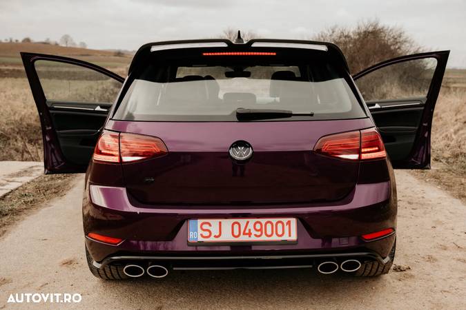 Volkswagen Golf R 4Motion (BlueMotion Technology) DSG - 24