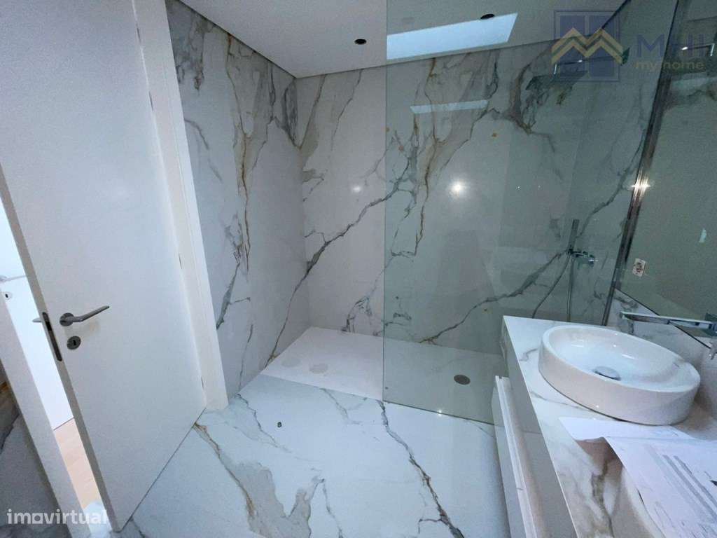 Moradias de Luxo T4 +1 a 500 metros da praia em Canidelo-33