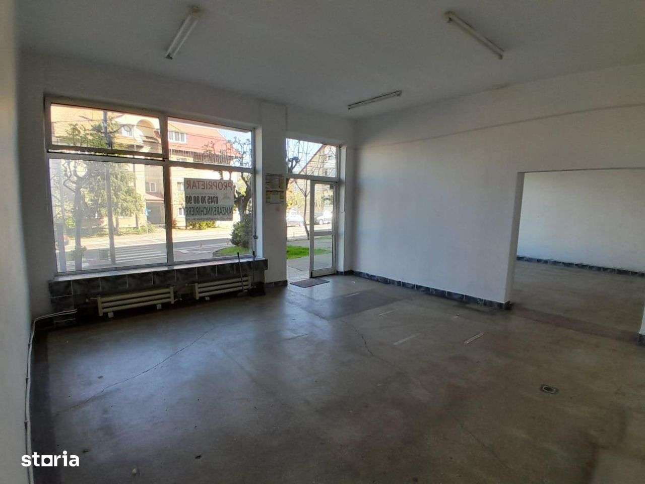 Vanzare spatiu comercial Moinesti, T. Vladimirescu 12-4