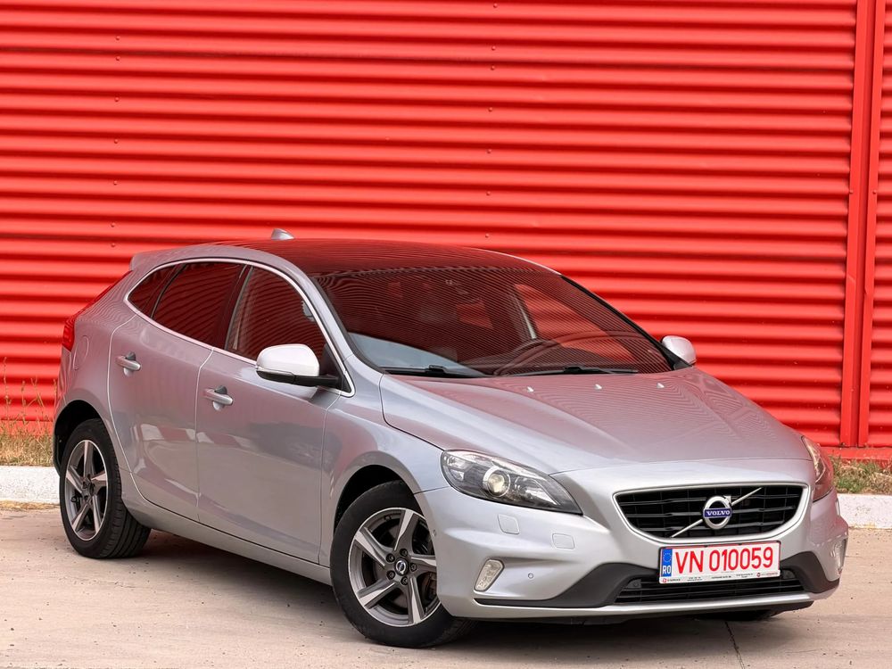 Volvo V40 II [2012 - Prezent] D4 VEA Aut. R-Design 2016