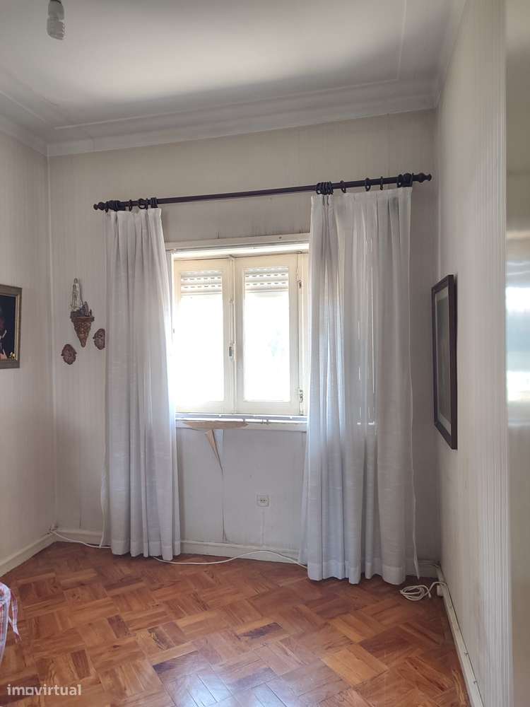 T2+1 na Avenida da Republica junto ao El Corte Inglês-8