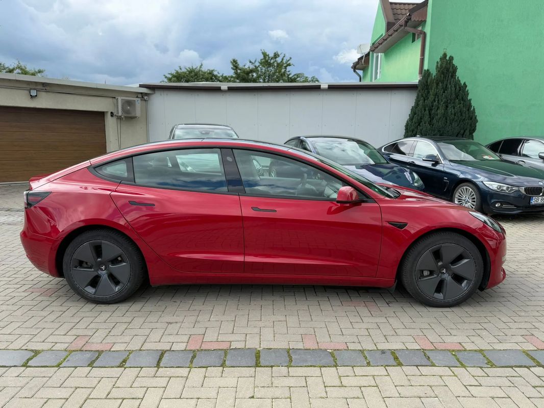 Tesla Model 3 AWD Long Range - 13