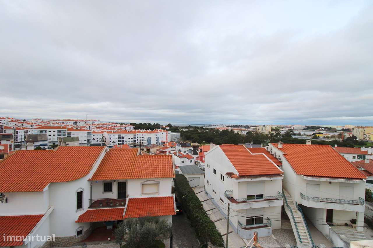 Apartamento T2 Amora - Seixal-15