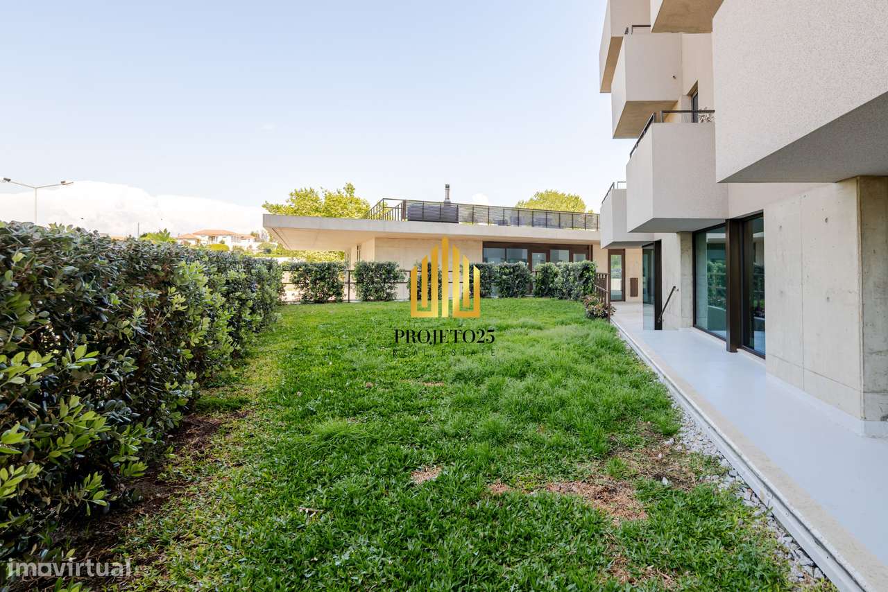 Apartamento T2, 3 Varandas Sul e Poente 13º Piso Vistas Deslumbrantes!-36