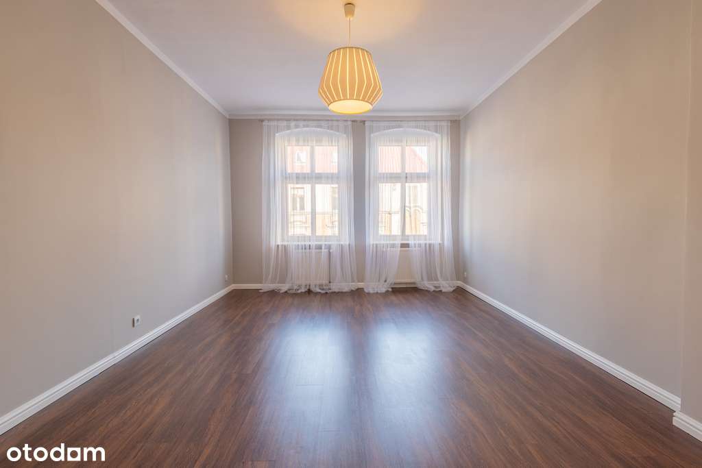 PIĘKNA KAMIENICA | ORYGINALNE ELEMENTY | 2 PIWNICE-16